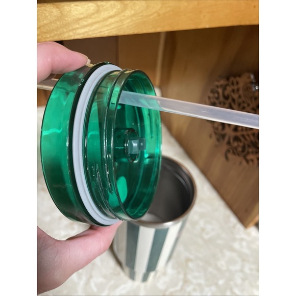 Stanley X Oasis Flowstate Quencher H2.0 Tumbler 40oz Green Cabana Stripe USED - Picture 11 of 11